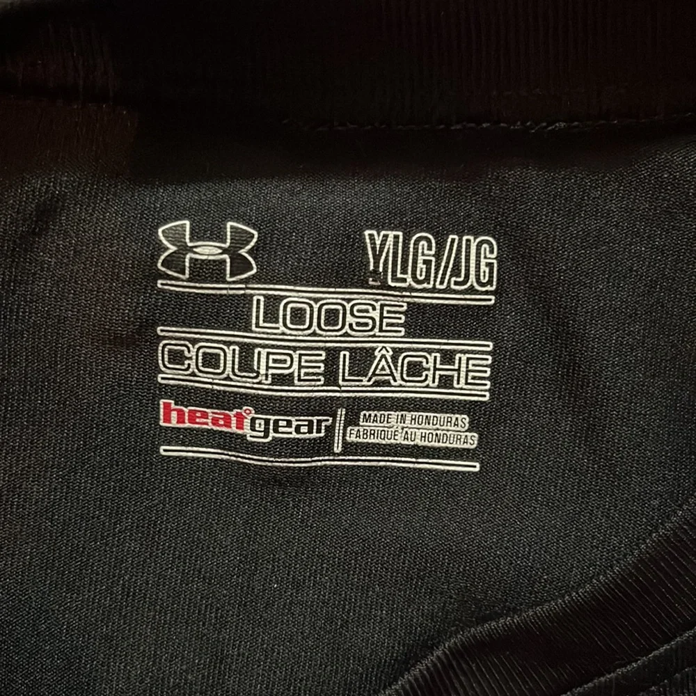 Under Armour T-Shirt - Picture 5 of 5